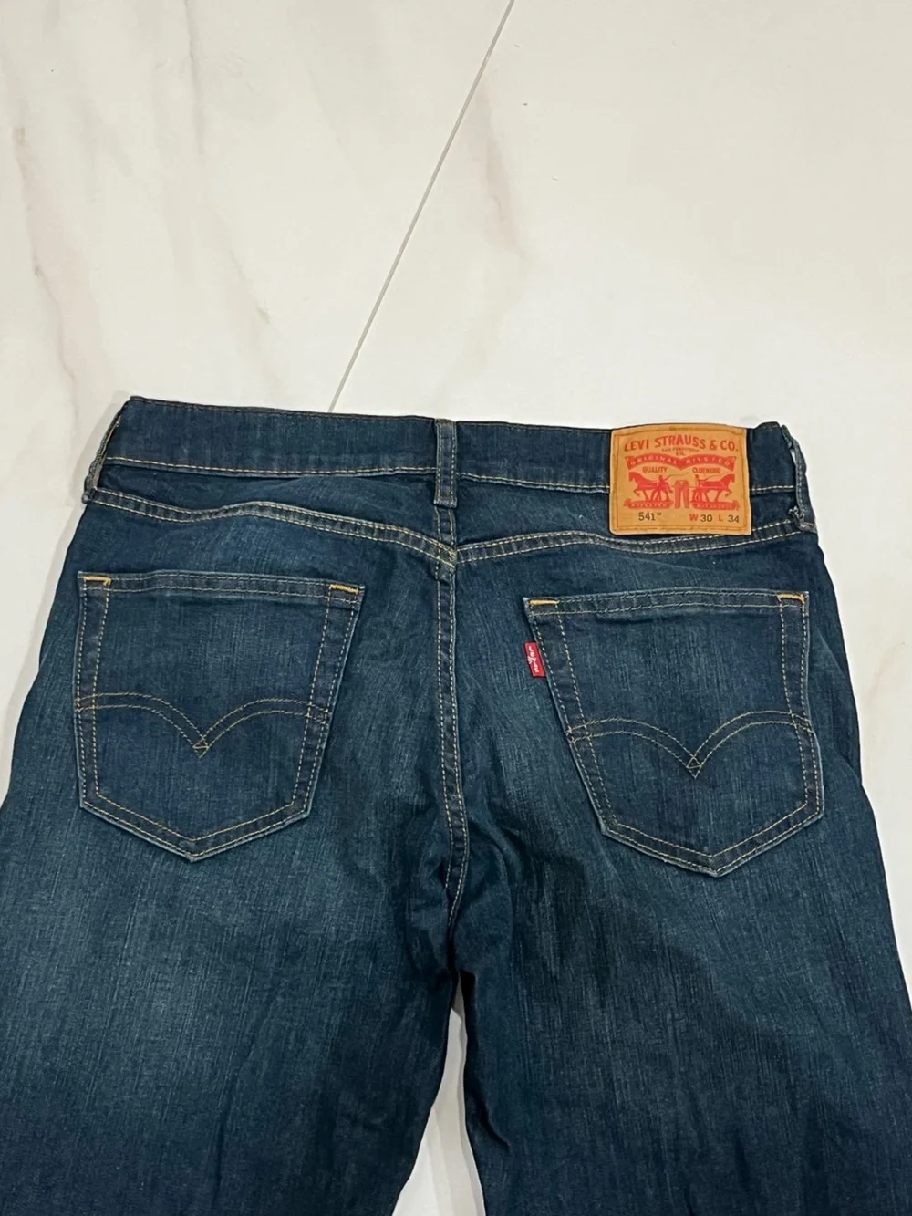 Levi’s 541 30 x 34 Men's Dark Blue Straight-Leg Jeans